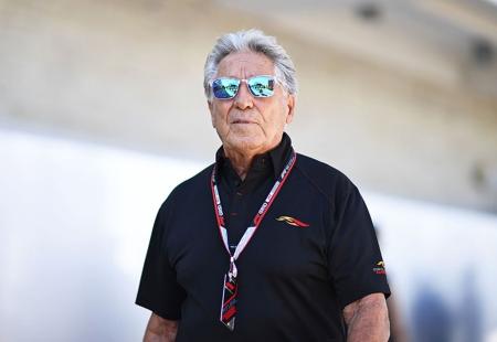 https://storage.bljesak.info/article/477695/450x310/mario andretti.jpg